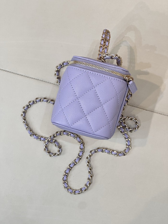 CHANEL Long Vanity With Chain Grained Shiny Calfskin Gold-tone Metal White #383847
