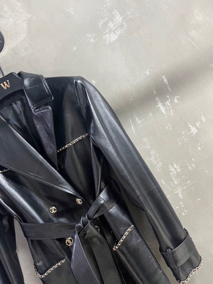 Chanel Diamond Check Sheepskin Metal Chain Windbreaker #383841