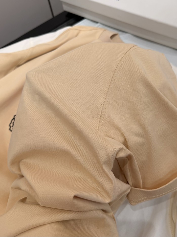 Burberry Knight Cotton T-shirt in Limestone #383980
