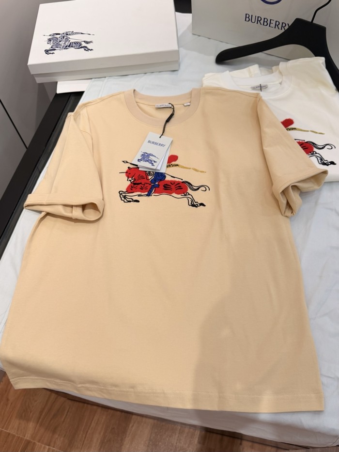 Burberry Knight Cotton T-shirt in Limestone #383980