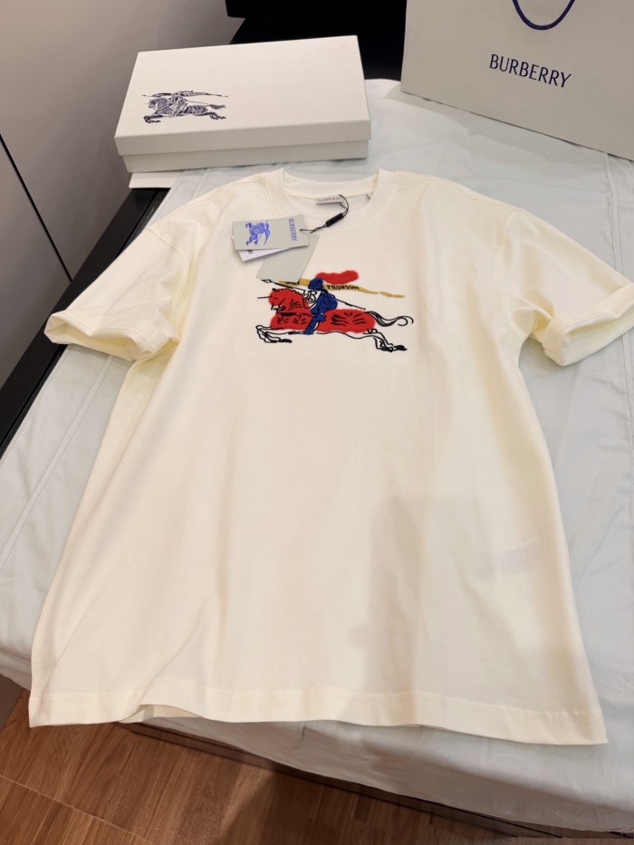 Burberry Knight Cotton T-shirt in Limestone #383980