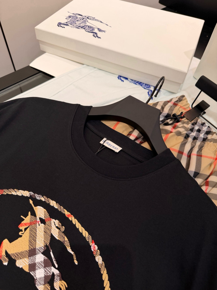 Burberry Check Knight Stamp Cotton T-shirt #383970