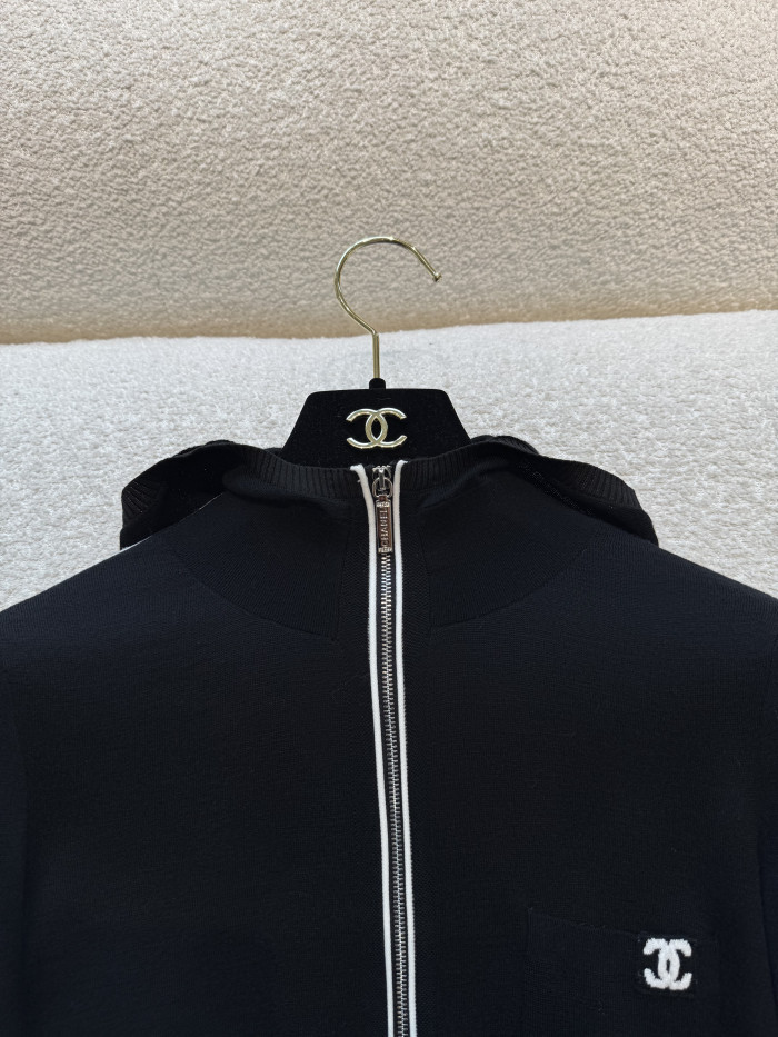 Chanel 25N CC Ski Knitted Hooded Cardigan #383999