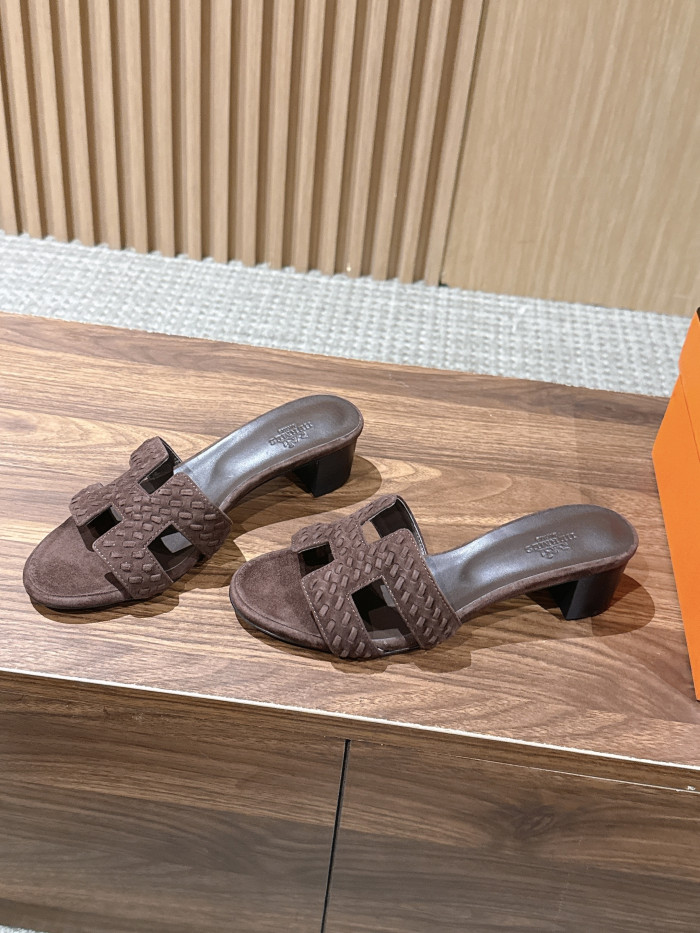 Hermès Woven Low Heel Slippers #384073