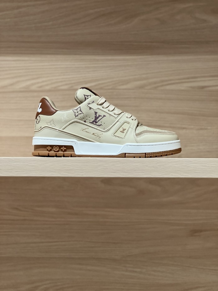 LOUIS VUITTON LV Trainer Sneaker #384200