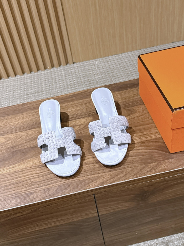 Hermès Woven Low Heel Slippers #384073