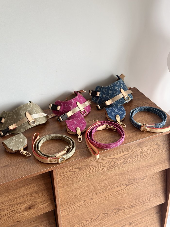 LOUIS VUITTON Dog Harness Pets Accessories #384274