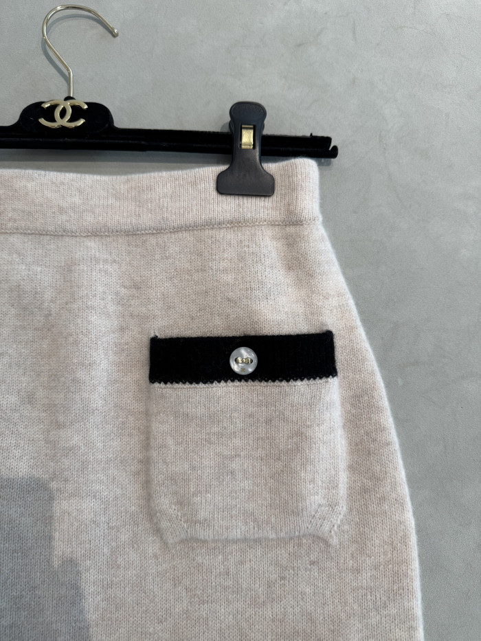 Chanel Sweater Cashmere Light Beige Black #384325
