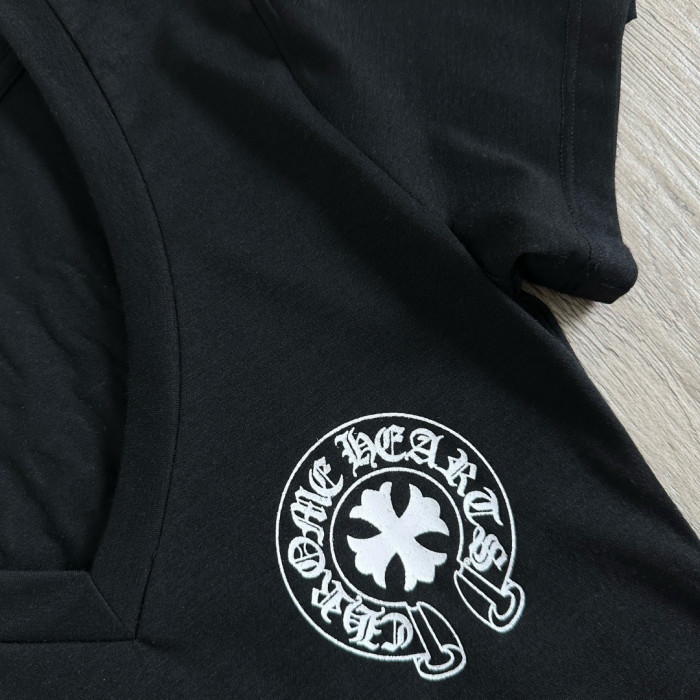 Chrome Hearts V-neck Cross Horseshoe Print T-shirt #384423