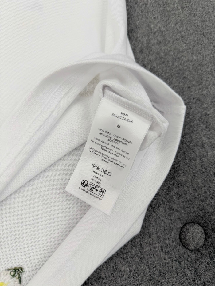DIOR T-Shirt with Daisy Embroidery Relaxed Fit White Cotton Jersey #383941