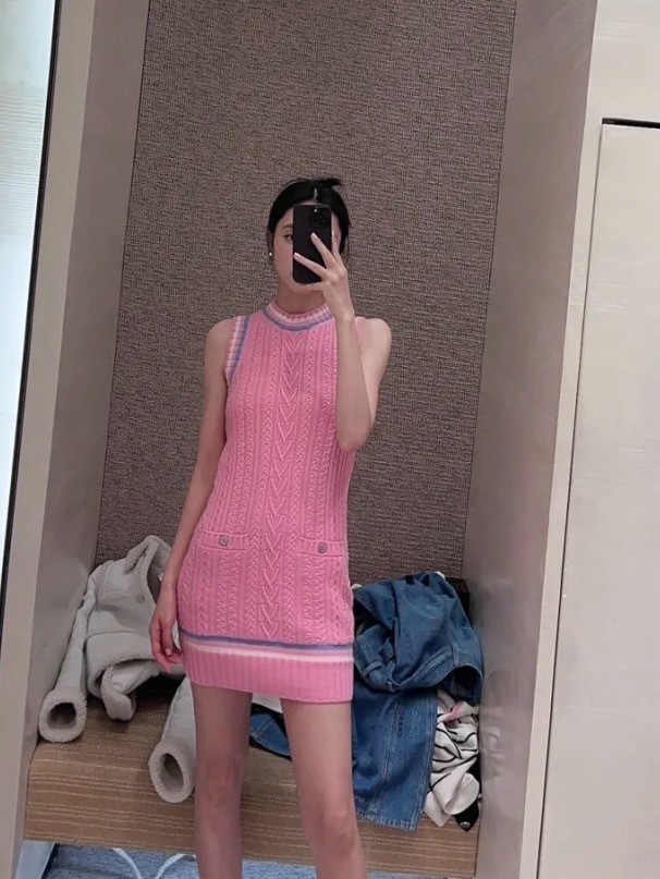 Chanel Top-Qualitu Version CC Cashmere Dress #380166