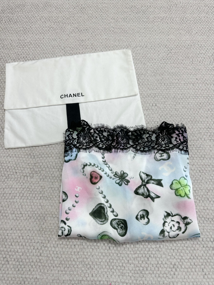 Chanel Top-quality Version CC Silk Printed Vest #325450