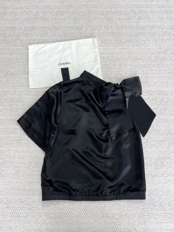 Chanel Top-Qualitu Version CC One-shoulder Lace-up Silk Short Sleeves#384634