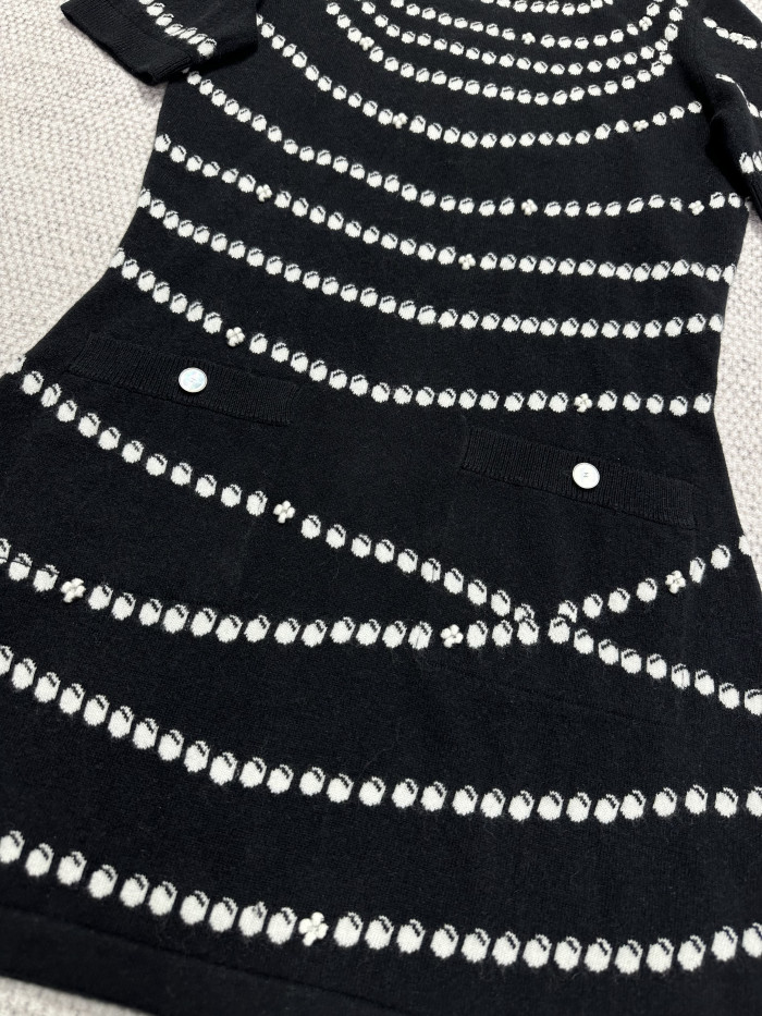 Chanel Top-Quality Version Pearl Chain Cashmere Dress #307525