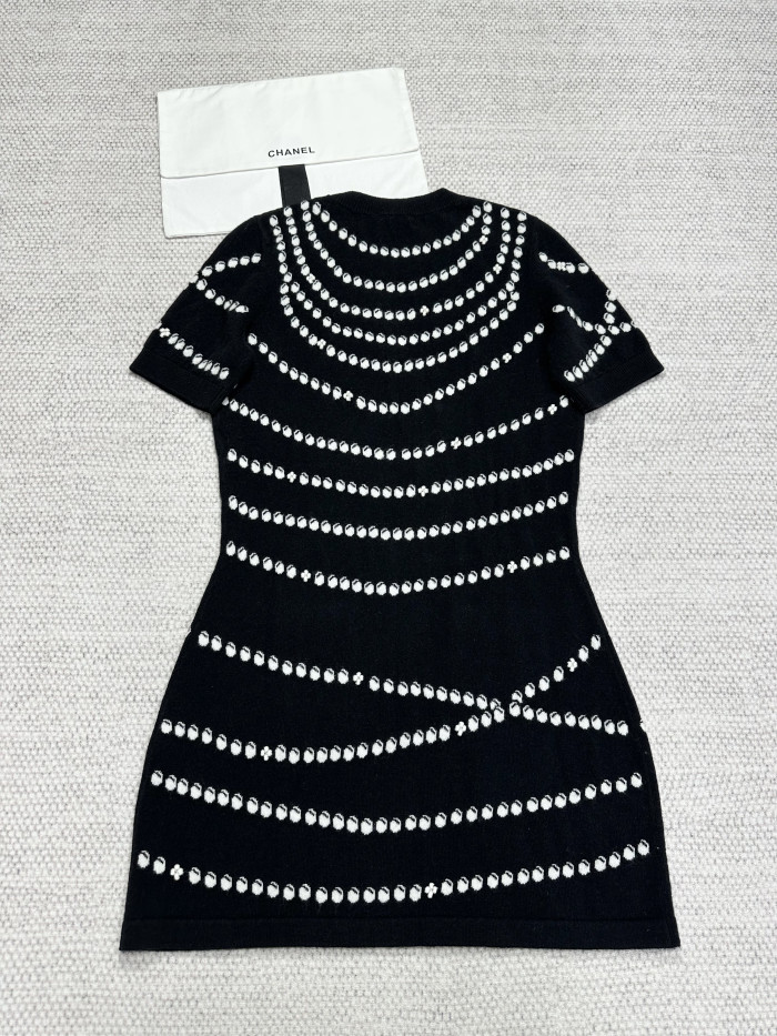 Chanel Top-Quality Version Pearl Chain Cashmere Dress #307525
