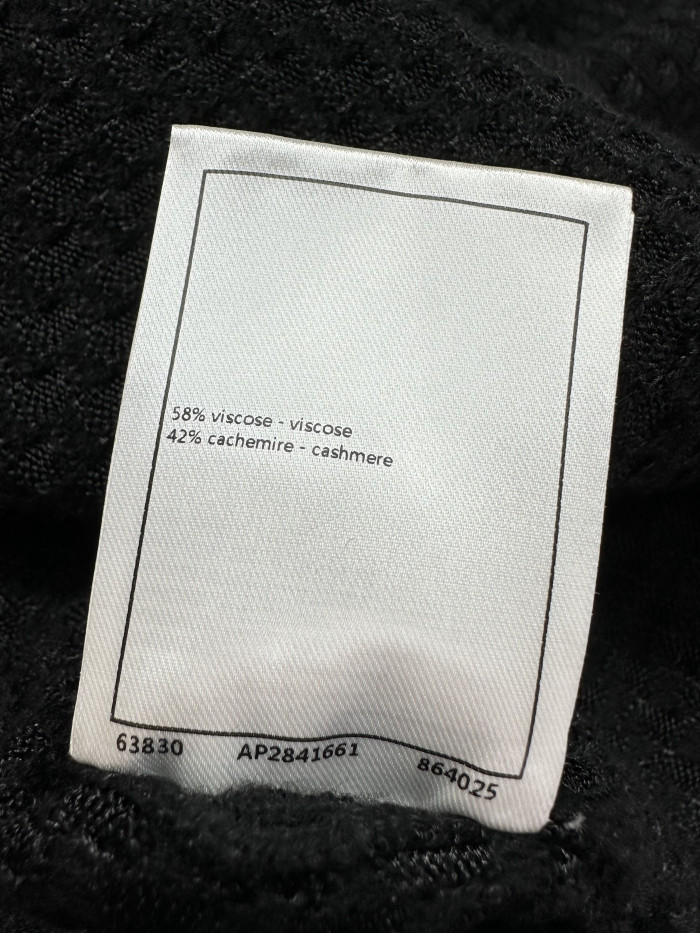 Chanel Top-quality Version Bat Sleeve Cardigan #307696
