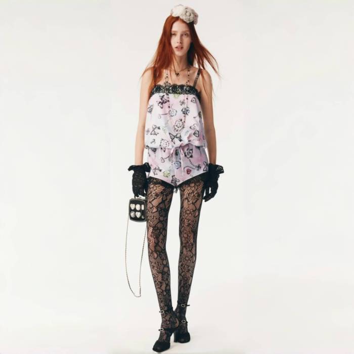 Chanel Top-quality Version CC Silk Printed Vest #325450