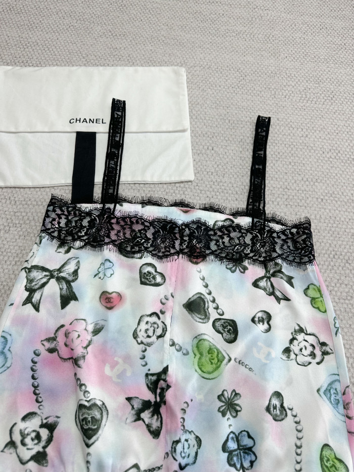 Chanel Top-quality Version CC Silk Printed Vest #325450