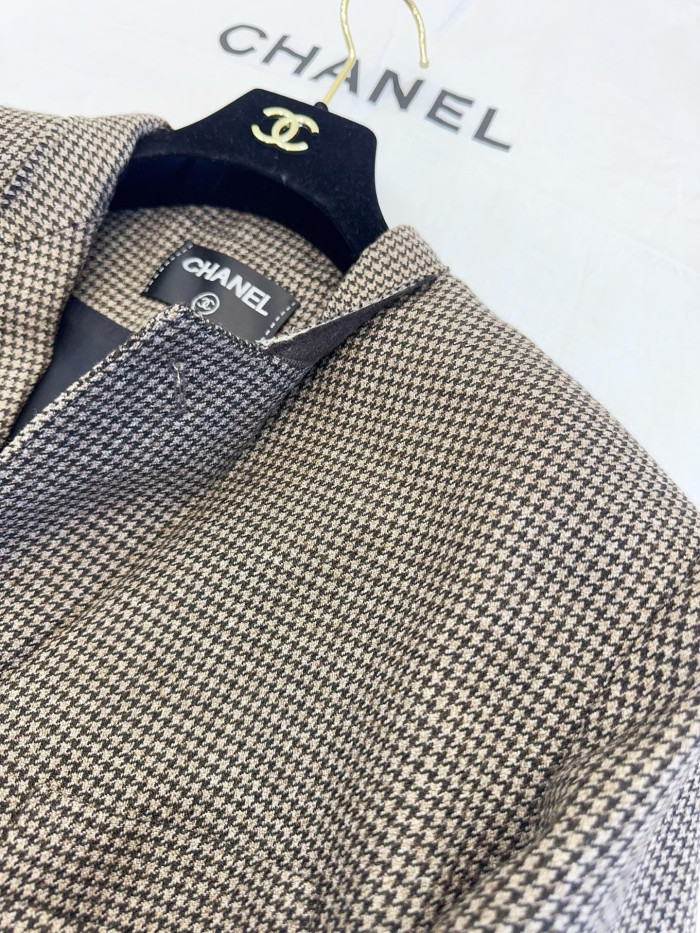 CHANEL Jacket and Pants Wool Cloth Brown Ecru #384532