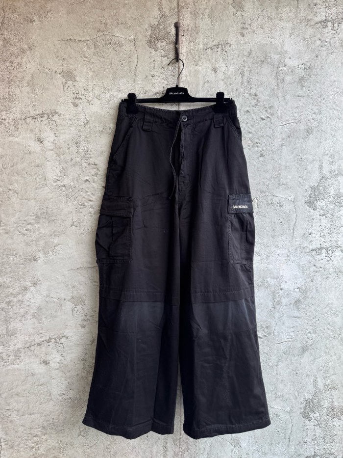 Balenciaga Cotton Distressed Sweatpants #384766