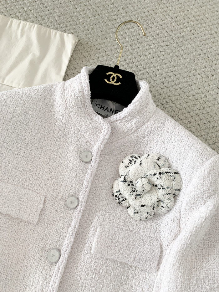 CHANEL Jacket and Shorts Tweed White #384712