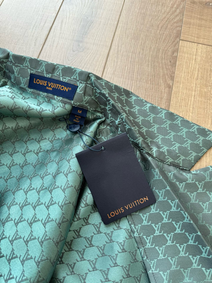 LOUIS VUITTON Short-Sleeved Jacquard Silk-Blend Shirt and Shorts 1AFRMD #385021