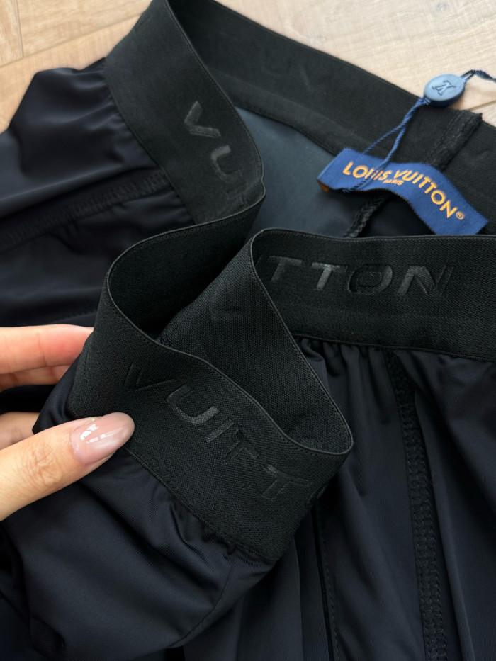 LOUIS VUITTON Double Layer Running Shorts #385289