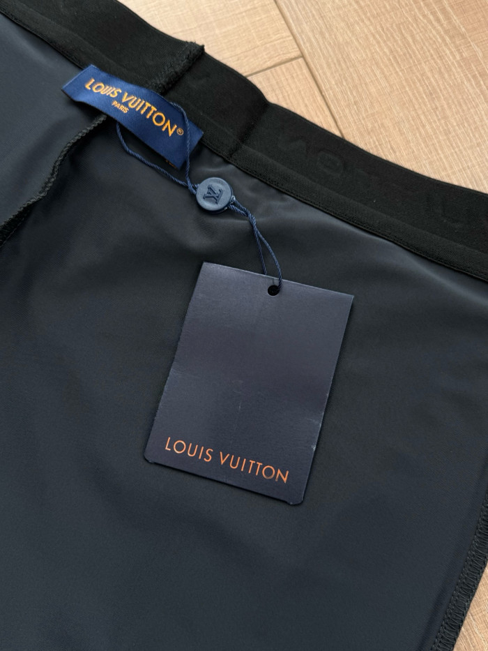 LOUIS VUITTON Double Layer Running Shorts #385289
