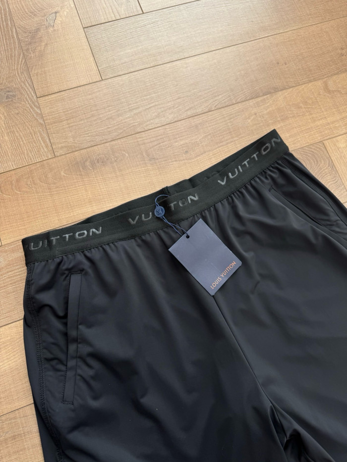LOUIS VUITTON Double Layer Running Shorts #385289