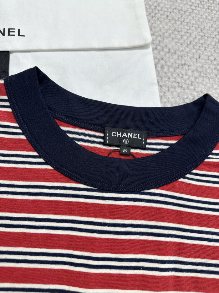 Chanel Top-quality Version Seahorse Striped T-shirt #385473