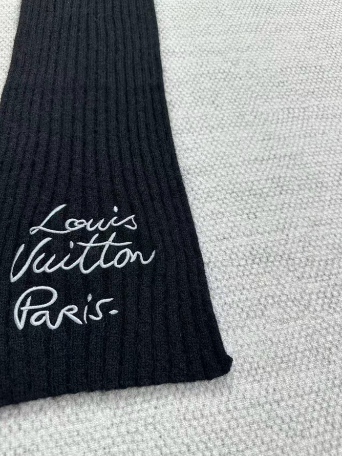 LOUIS VUITTON LV Script Scarf M97577 #385386