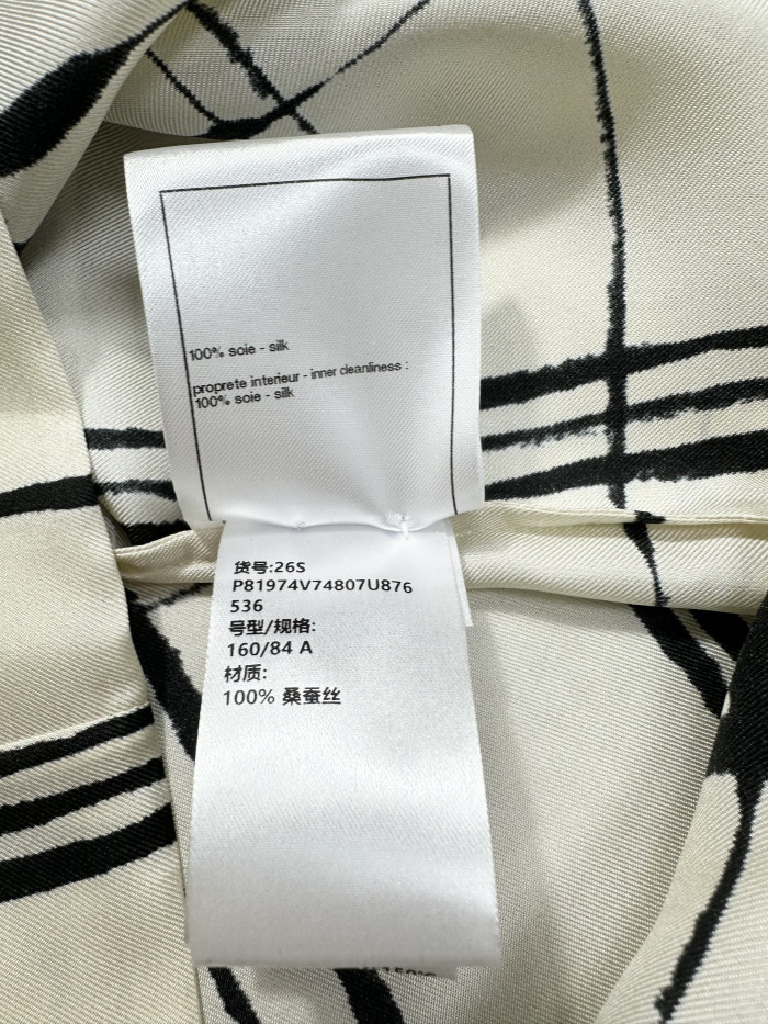 Chanel Top-quality Version Top Printed Silk Ecru Black #385470