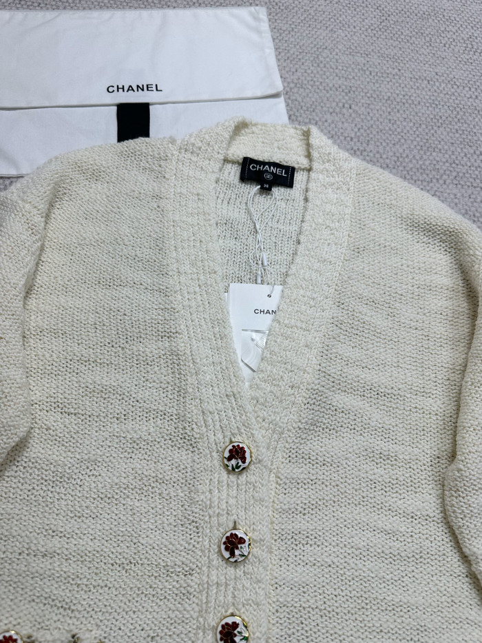 Chanel Top-quality Version Gold Thread Knitted Cardigan Pants Suit #330295