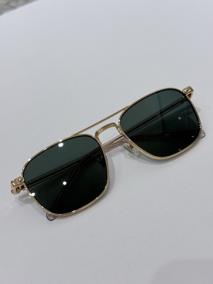 LOUIS VUITTON LV Signature Metal Square Sunglasses #385449