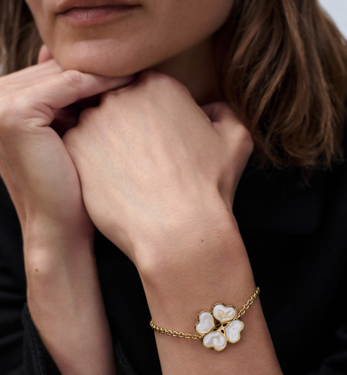 DIOR Dior Sparkling Clover Bracelet Gold-Finish Metal and Mother-of-Pearl #385419