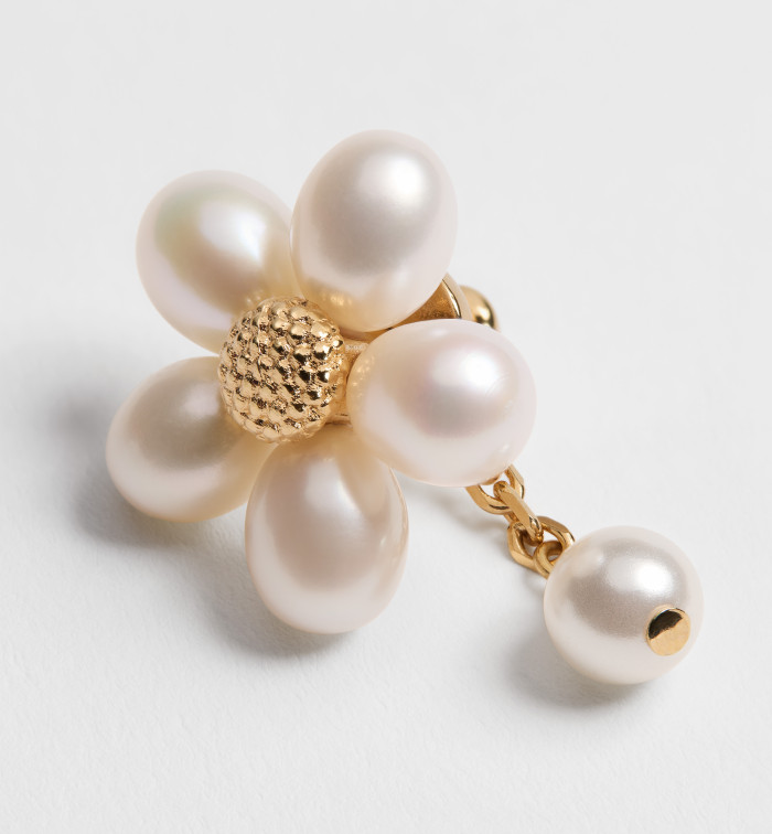 DIOR Dioriviera Brush Bloom Earrings Gold-Finish Metal Freshwater Pearls and White Resin Pearl #385657