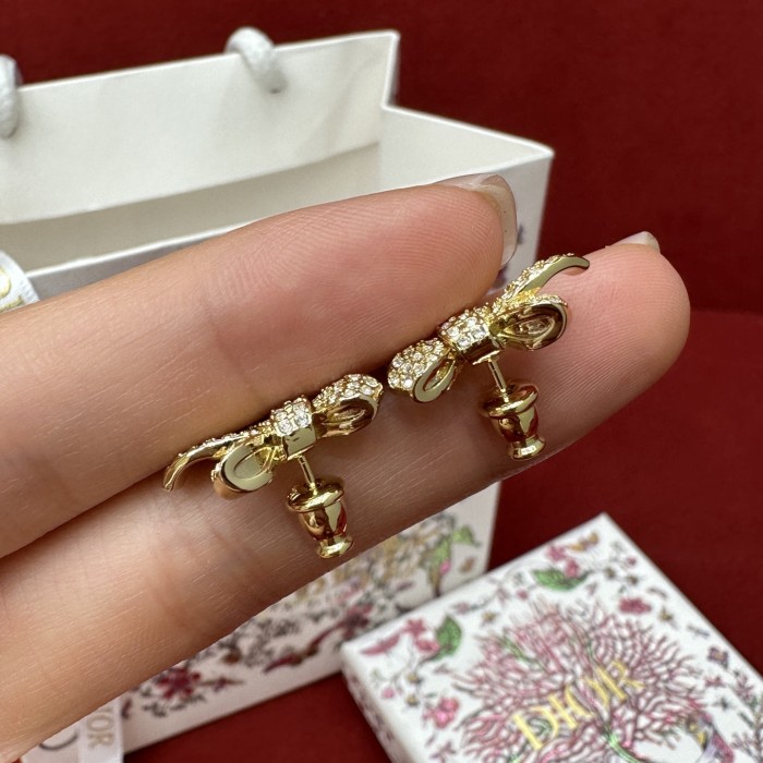 DIOR Delicate Bow Earrings Gold-Finish Metal White Resin Pearl and Crystals #379151