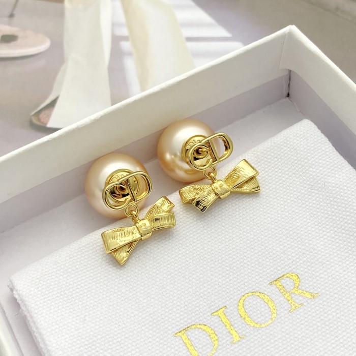 DIOR Dior Tribales Earrings Gold-Finish Metal and Iridescent Pink Resin Pearls #385666