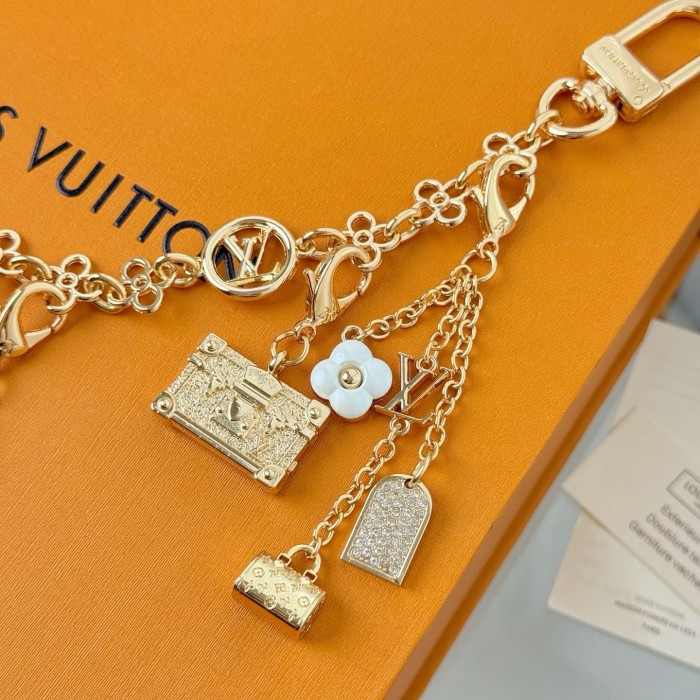 Louis Vuitton Bag Chain #385528