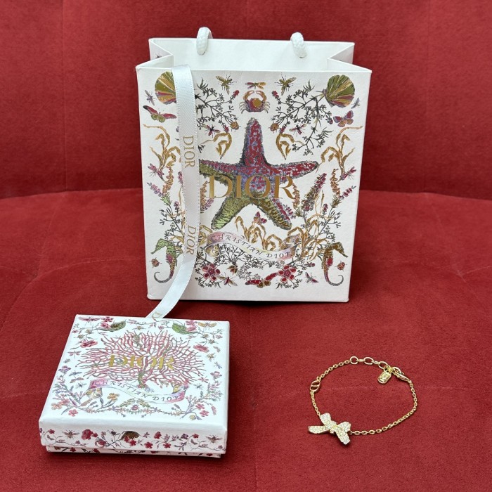 DIOR Delicate Bow Bracelet Gold-Finish Metal and Crystals #379150