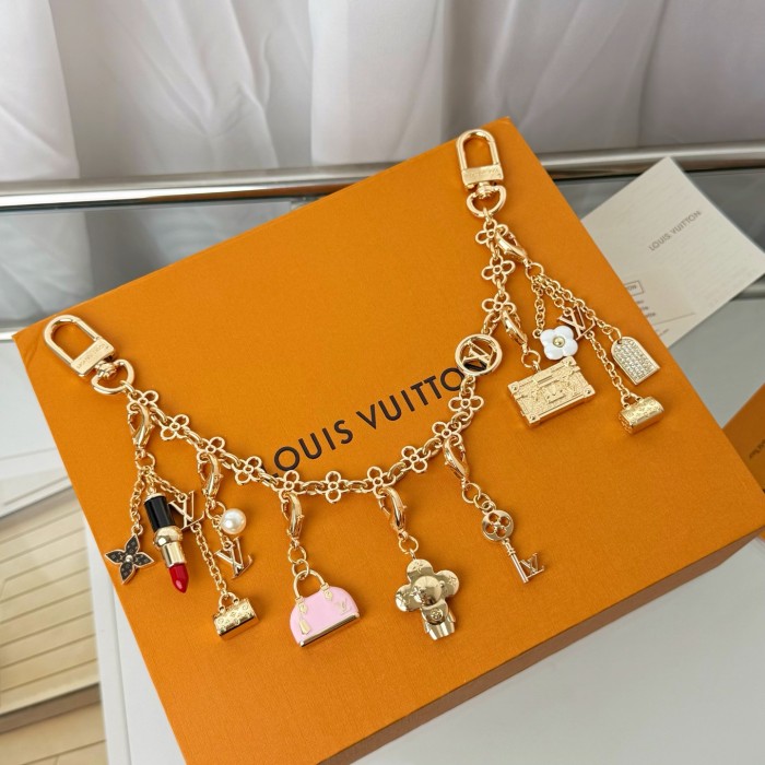 Louis Vuitton Bag Chain #385528