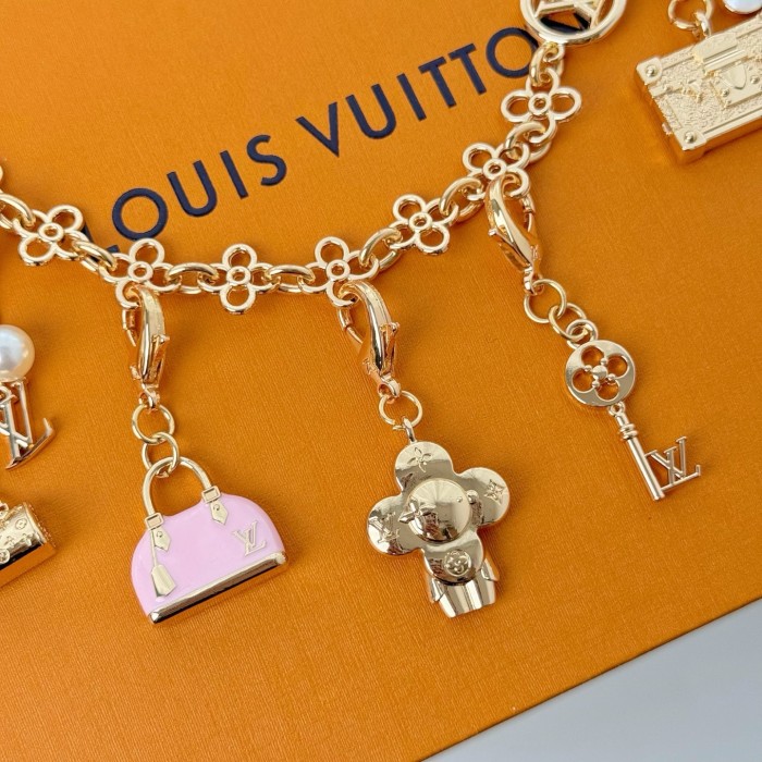 Louis Vuitton Bag Chain #385528