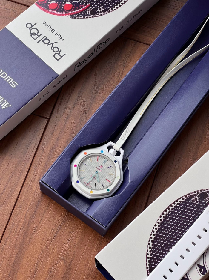 AUDEMARS PIGUET × SWATCH OTG ROZ Royal Pop Collection #385674