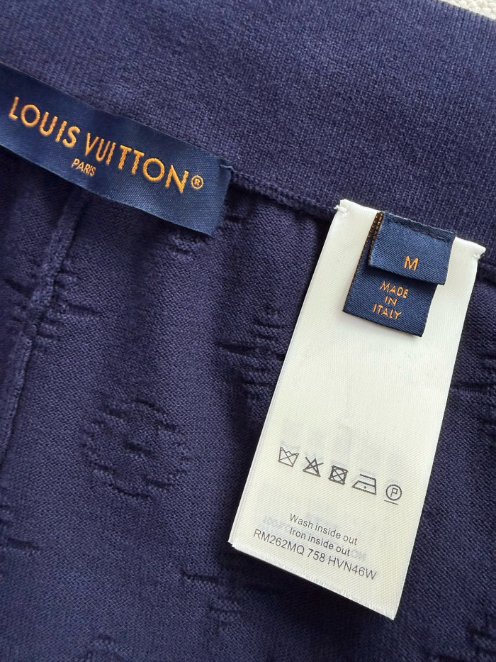 LOUIS VUITTON Monogram Shorts and Short-Sleeved Crewneck #385945