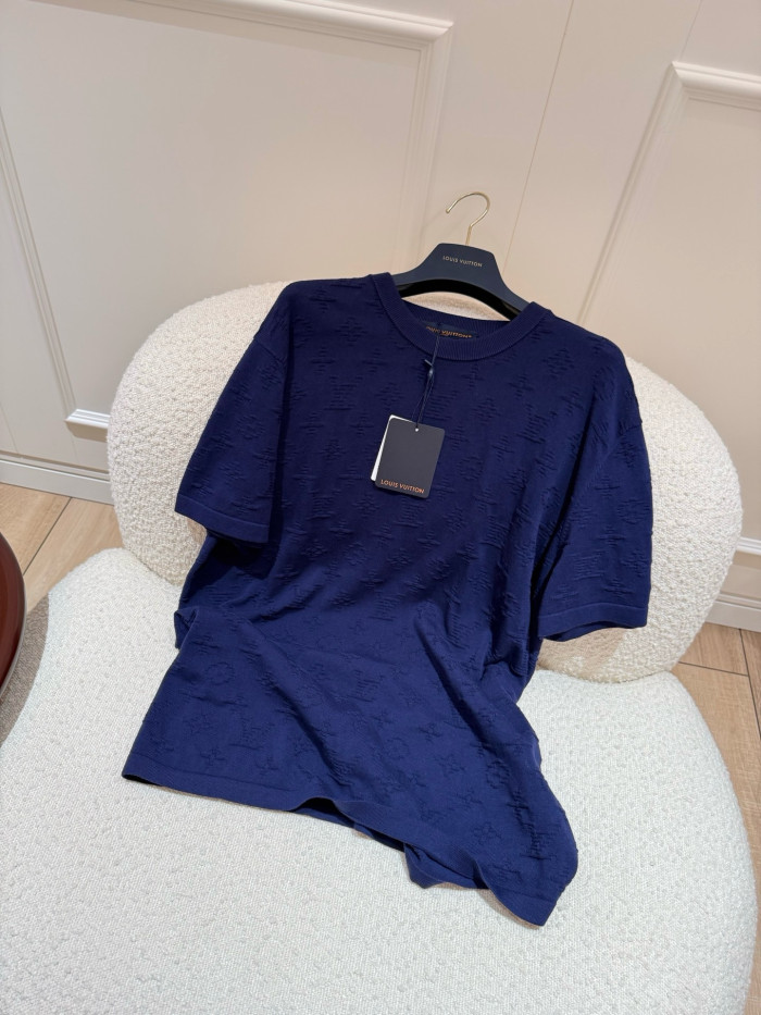LOUIS VUITTON Monogram Shorts and Short-Sleeved Crewneck #385945