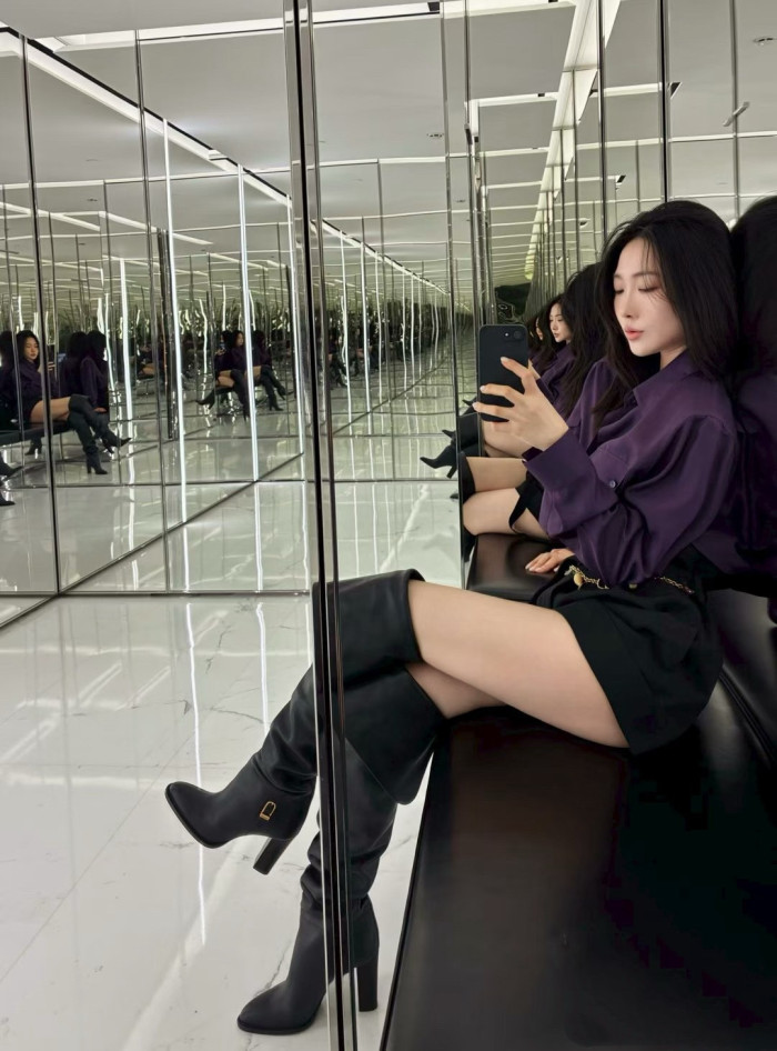 Saint Laurent Shirt in Silk in Purple #385943