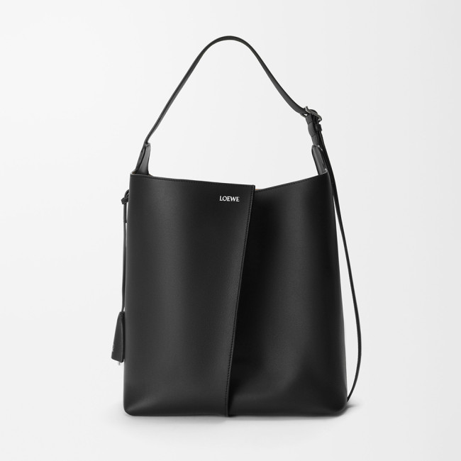 Loewe Large Bilbao Bucket in Smooth Calfskin #386018