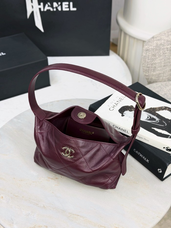 Chanel Lambskin Hobo Bag #385958