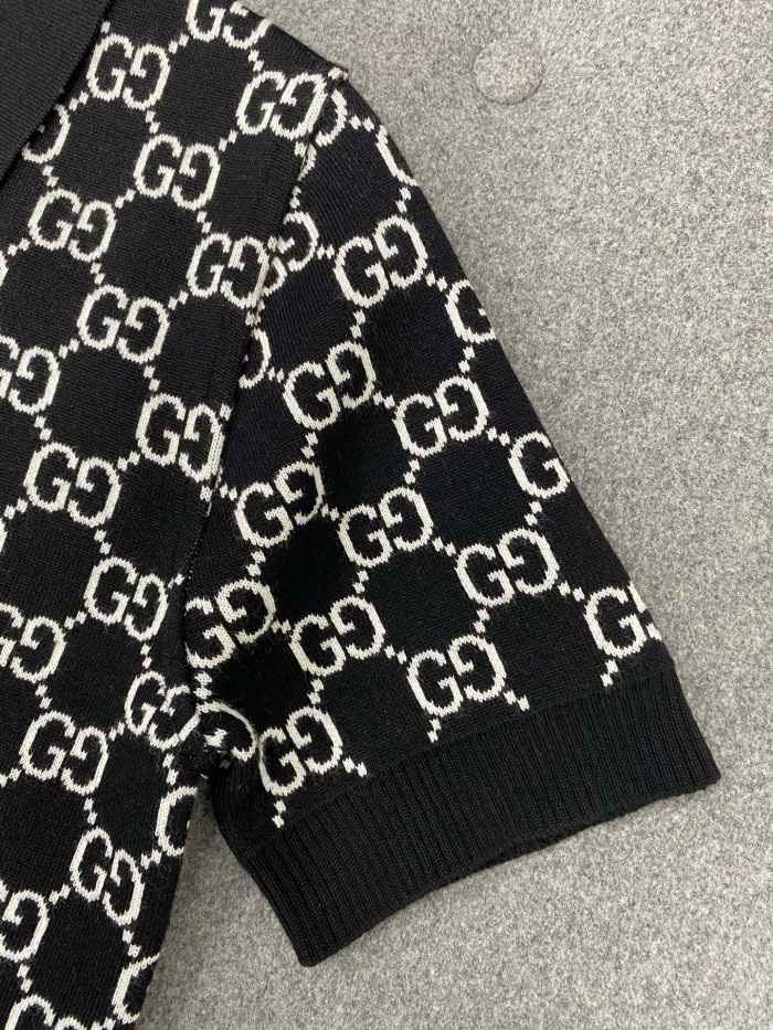 GUCCI Reversible GG Wool Jacquard Polo Shirt in Black and White #386045