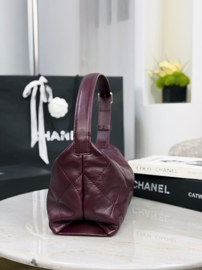 Chanel Lambskin Hobo Bag #385958